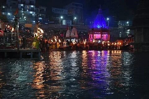 Ganga Aarti Haridwar - The Holiday Trips