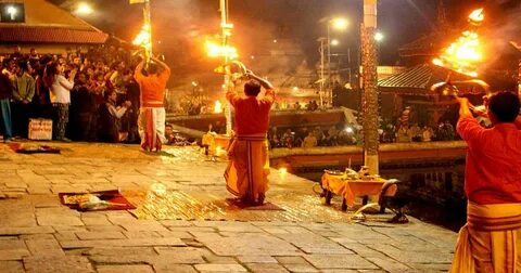 Temple Aarti - The Holiday Trips