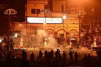 Dashashwamedh Ghat Evening Ganga Aarti - The Holiday Trips