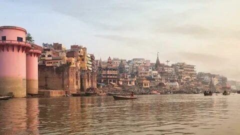 Varanasi Holy Ghats - The Holiday Trips