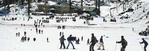 Snow activities in Solang Valley