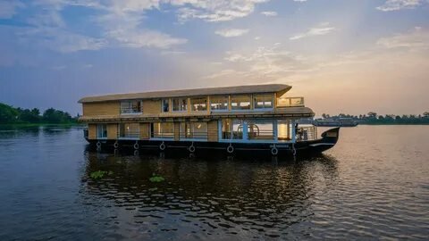 Kerala Luxury Houseboat Tour