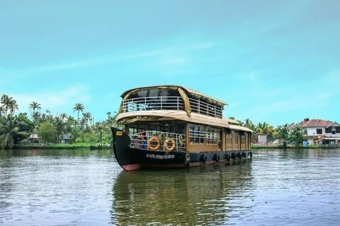Premium Private Houseboat in Alleppey Kerala