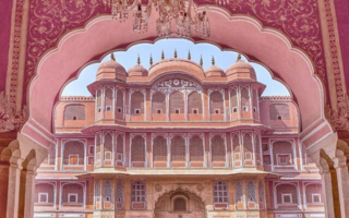 Hawa Mahal representing Jaipur Rajasthan
