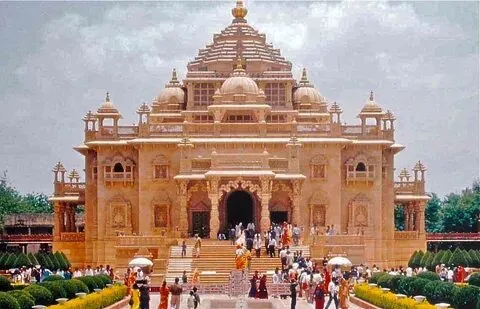 Akshardham Gandhinagar - The Holiday Trips