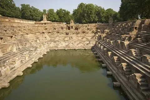 Modhera Sun Temple Stepped Tank - The Holiday Trips